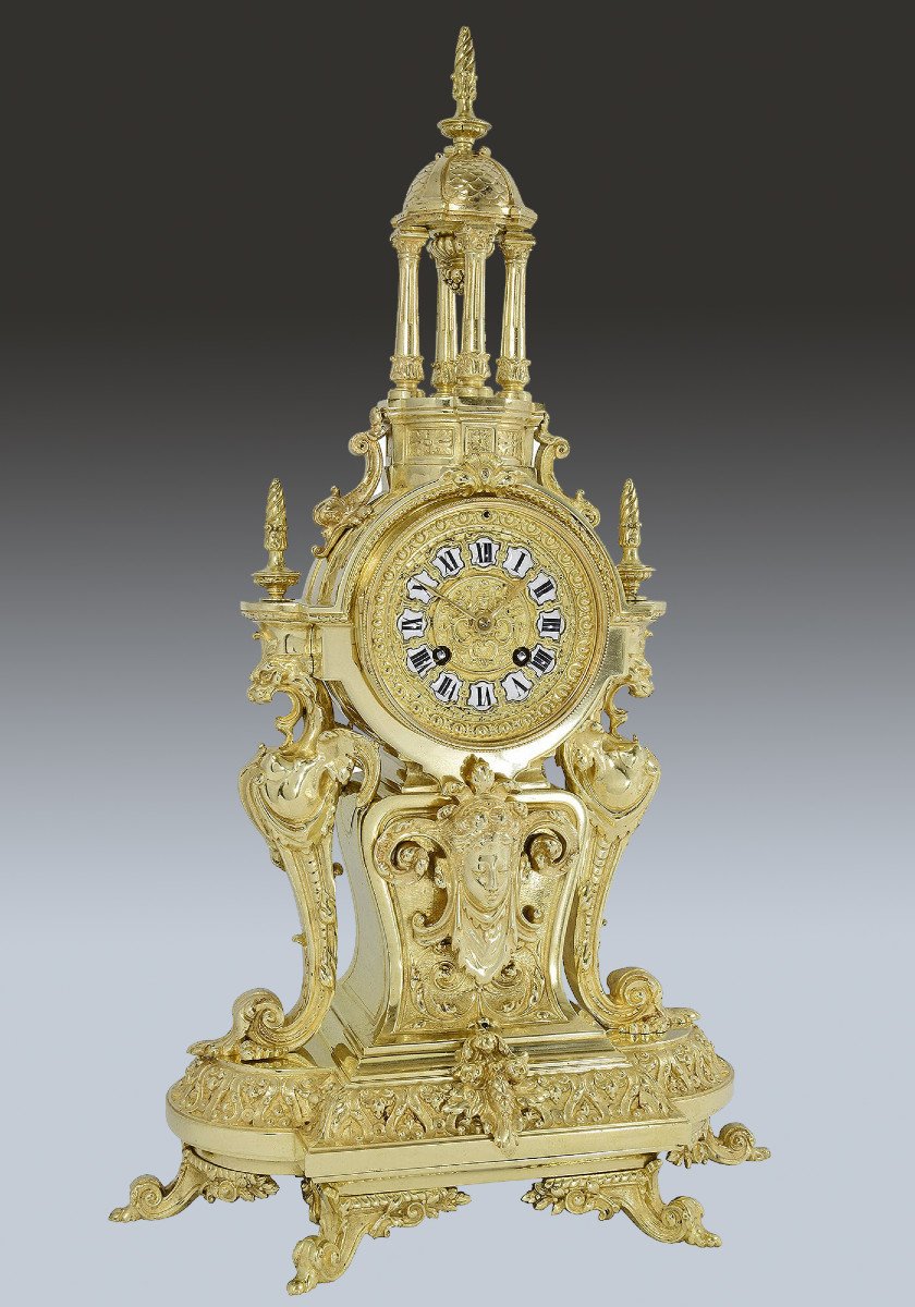 Clock Renaissance In Gilt Bronze XIXème