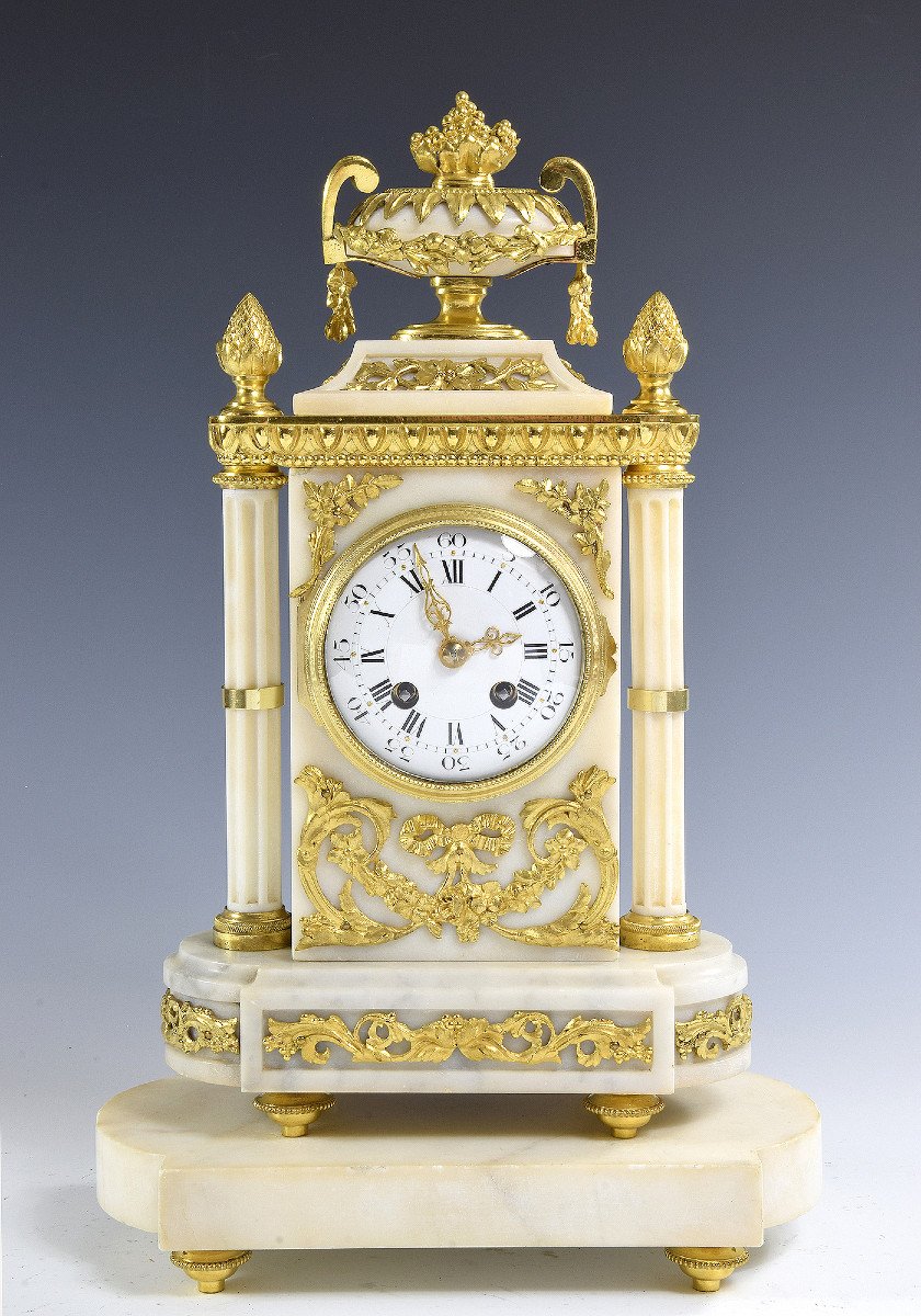 Clock In Marble And Gilded Bronze Watchmaker : Etienne Maxant