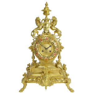 Clock Renaissance In Gilt Bronze XIXème