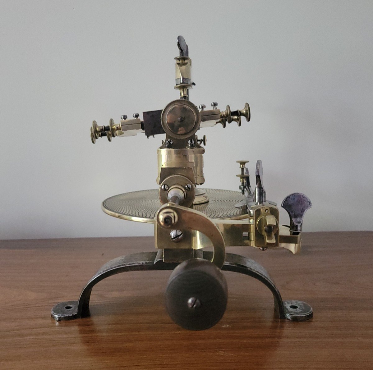 Large Watchmaker Gear Cutting Machine From 19th Century-photo-2