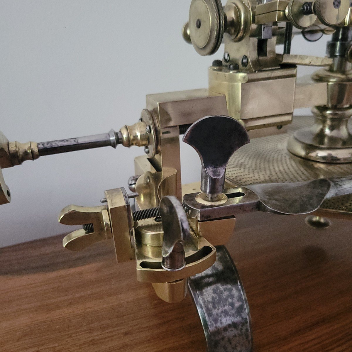 Large Watchmaker Gear Cutting Machine From 19th Century-photo-5