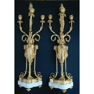 Paires De Candélabres Tripodes à Tête De Béliers en bronze doré  De Style Louis XVI Vers 1850