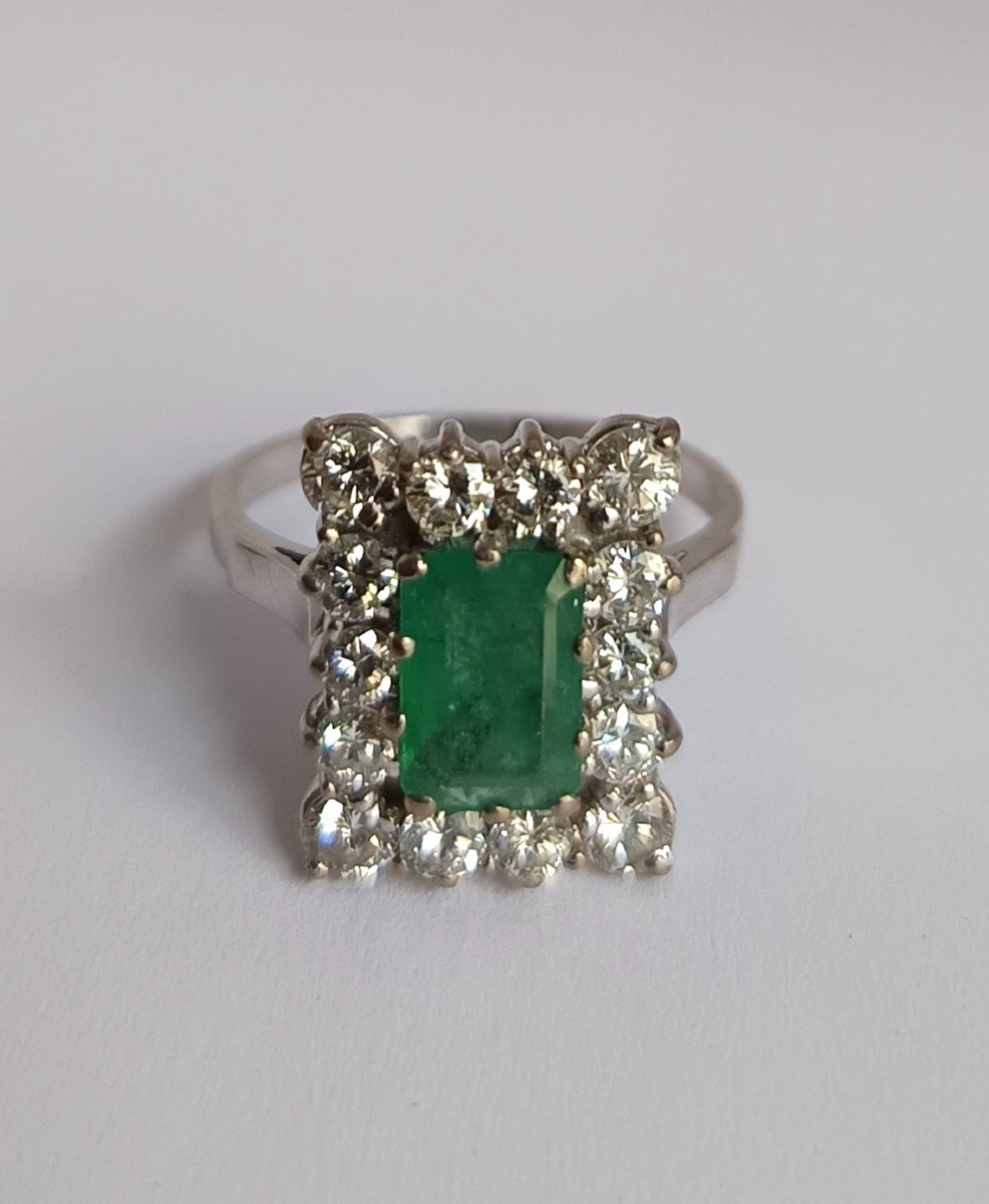 White Gold, Emerald And Diamond Ring-photo-2