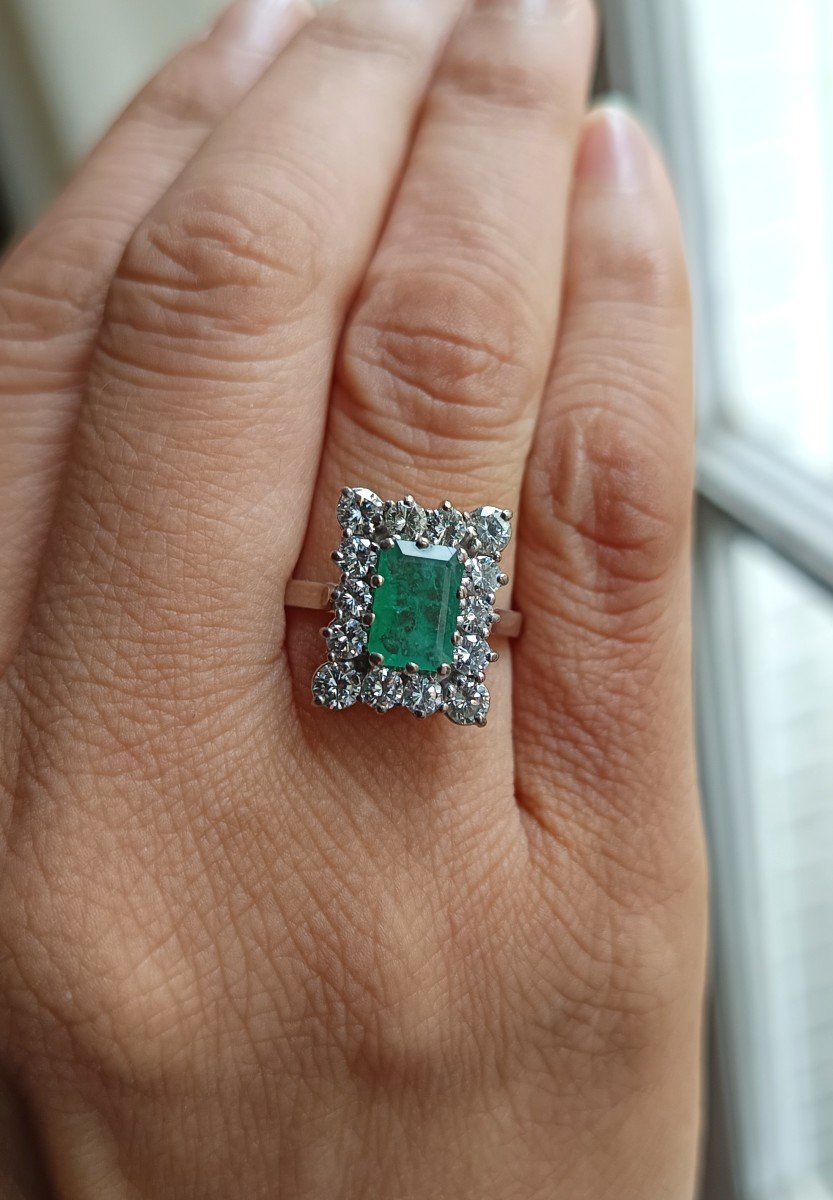 White Gold, Emerald And Diamond Ring-photo-2