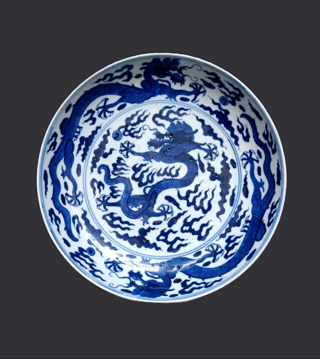 Chine - Coupe en porcelaine à décor de dragons