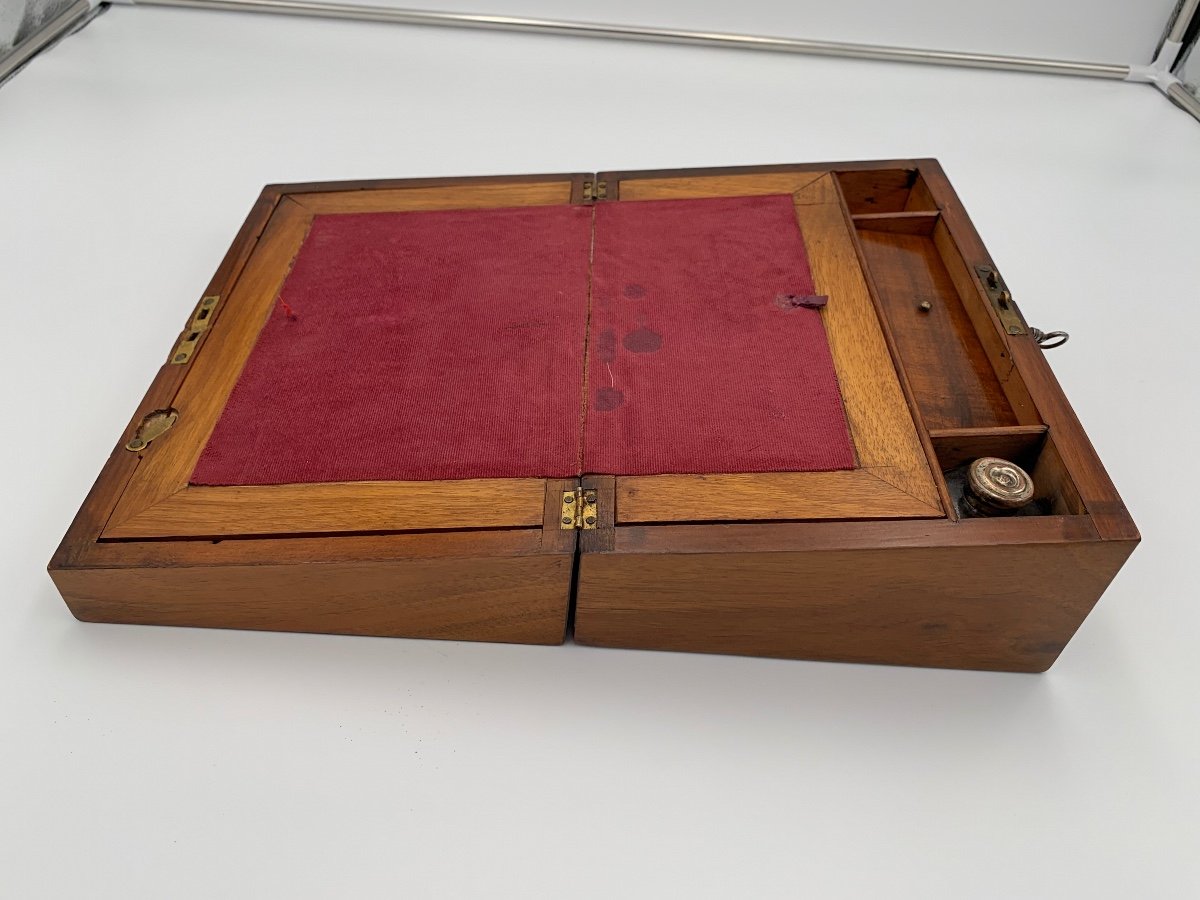 Writing Box, Walnut With Inlays, England, Late Nineteenth Century.-photo-5