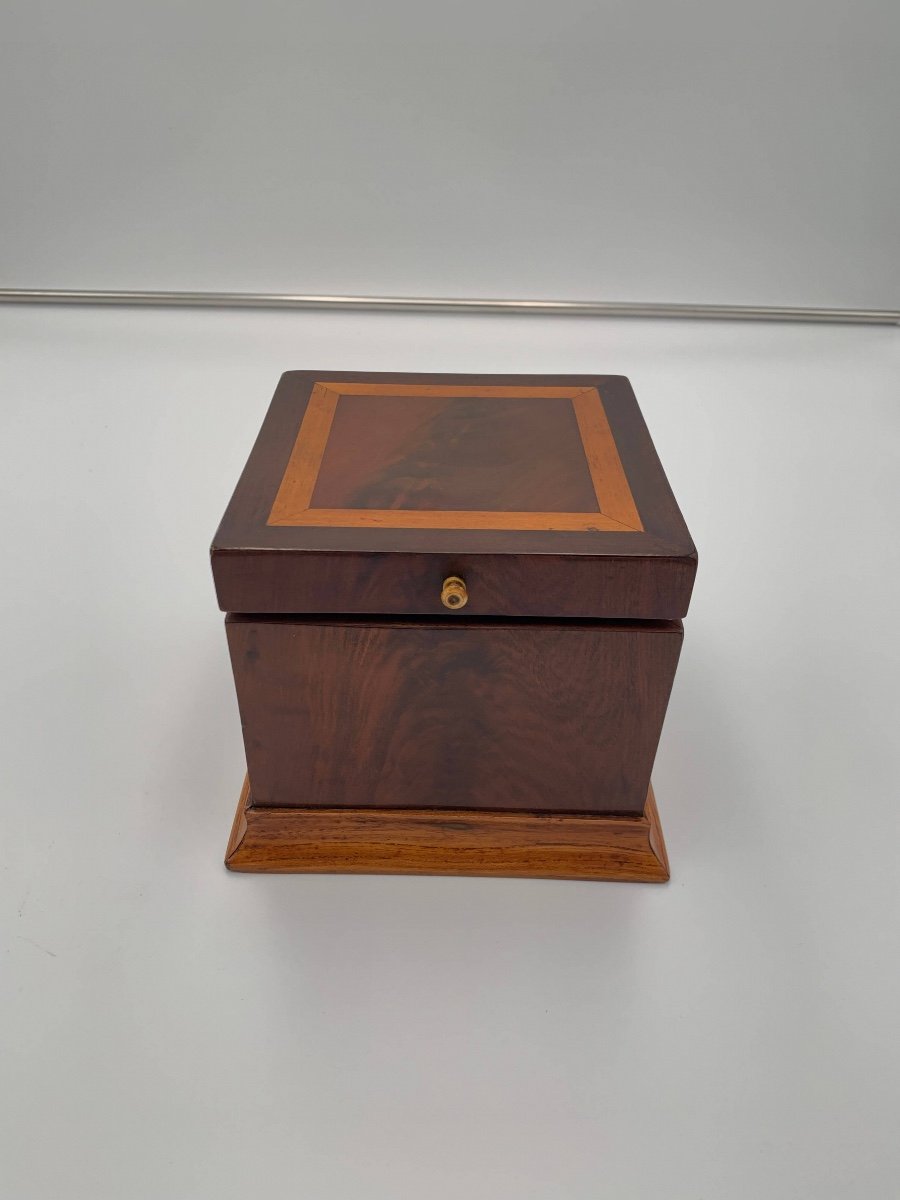 Biedermeier Cubic Box, Mahogany And Maple, Austria Circa 1840-photo-1