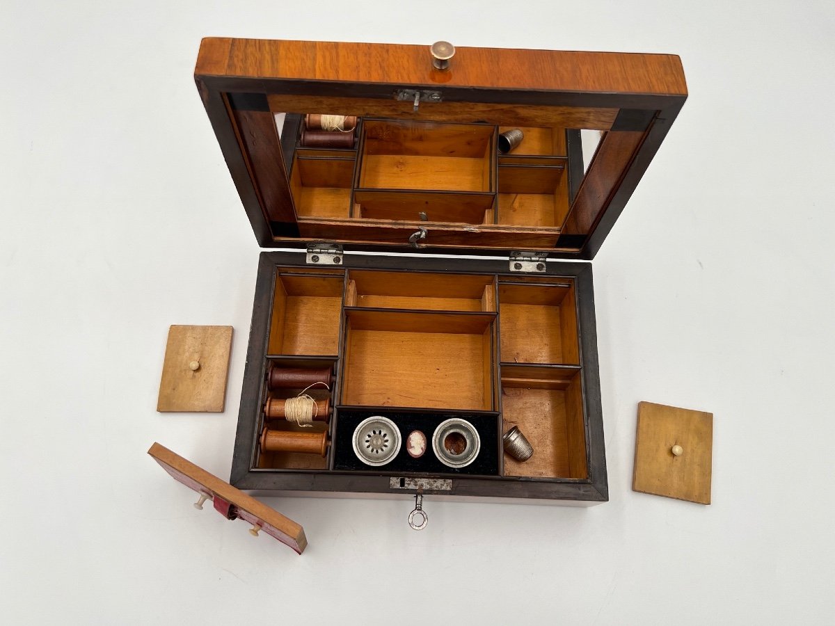 Biedermeier Sewing Box, Walnut Veneer, Austria Circa 1820-photo-3