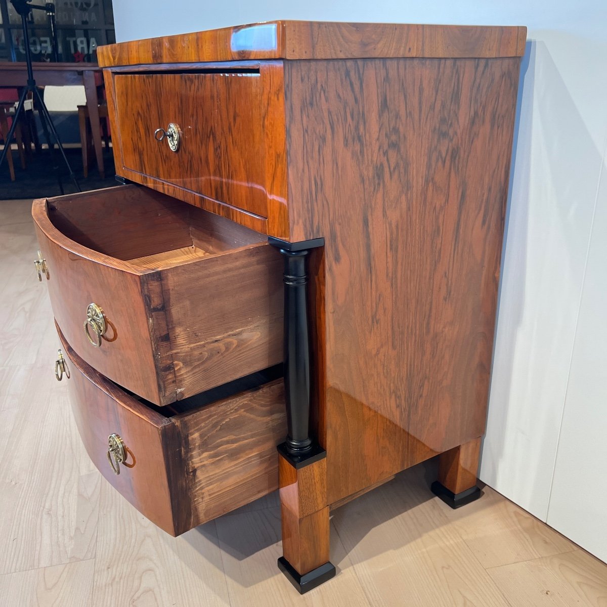 Small Biedermeier Commode, Walnut, Columns, Austria/vienna Circa 1830-photo-4