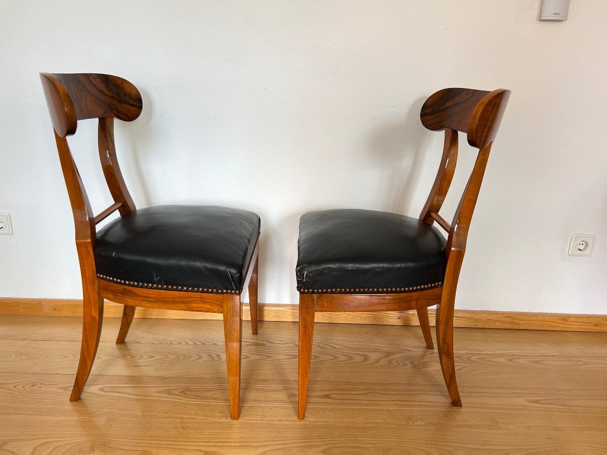 Pair Of Biedermeier Shovel Chairs, Walnut Veneer, Black Leather, Austria Circa 1820-photo-4