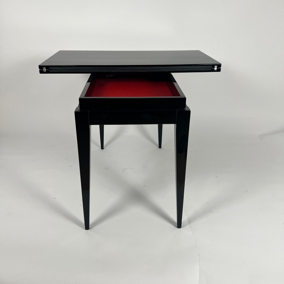 Table De Jeu Art Déco, Laque Noire, Cuir Rouge Et Noir, France Vers 1930-photo-2