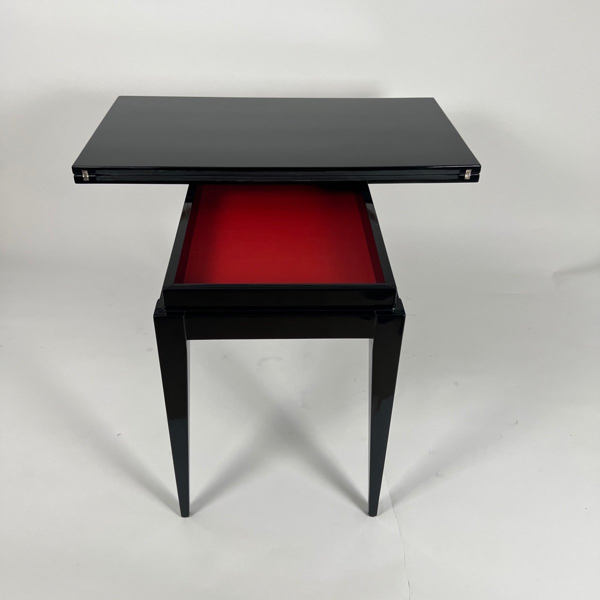 Table De Jeu Art Déco, Laque Noire, Cuir Rouge Et Noir, France Vers 1930-photo-2