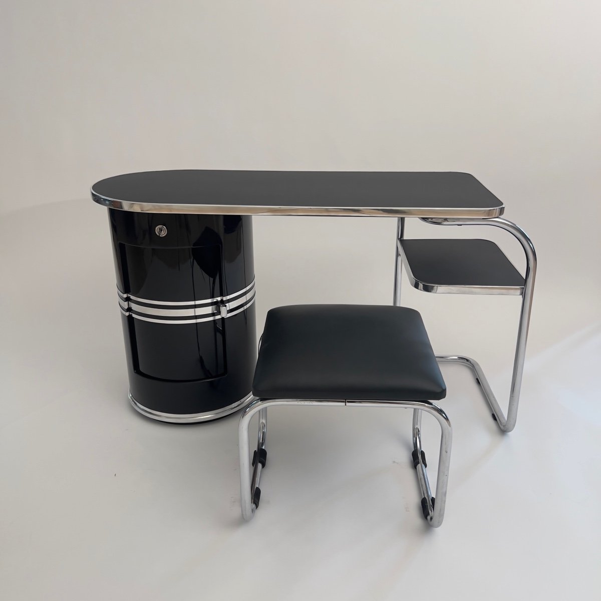 Petit Bureau De Mauser Waldeck, Laque Noire, Acier Tubulaire, Allemagne, 1954-photo-1