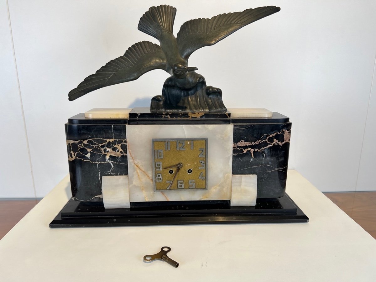 Horloge De Table Art Déco Avec Sculpture d'Oiseau, Marbre, France Vers 1930-photo-7