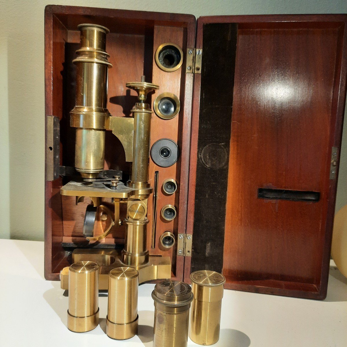 All Brass Microscope In Its 19th Century Mahogany Box-photo-3