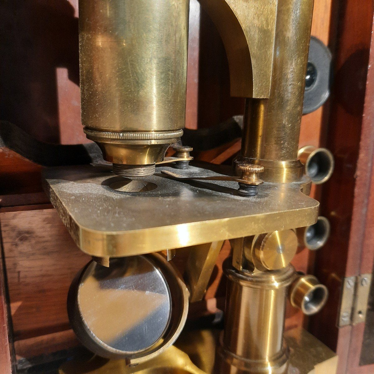 All Brass Microscope In Its 19th Century Mahogany Box-photo-4