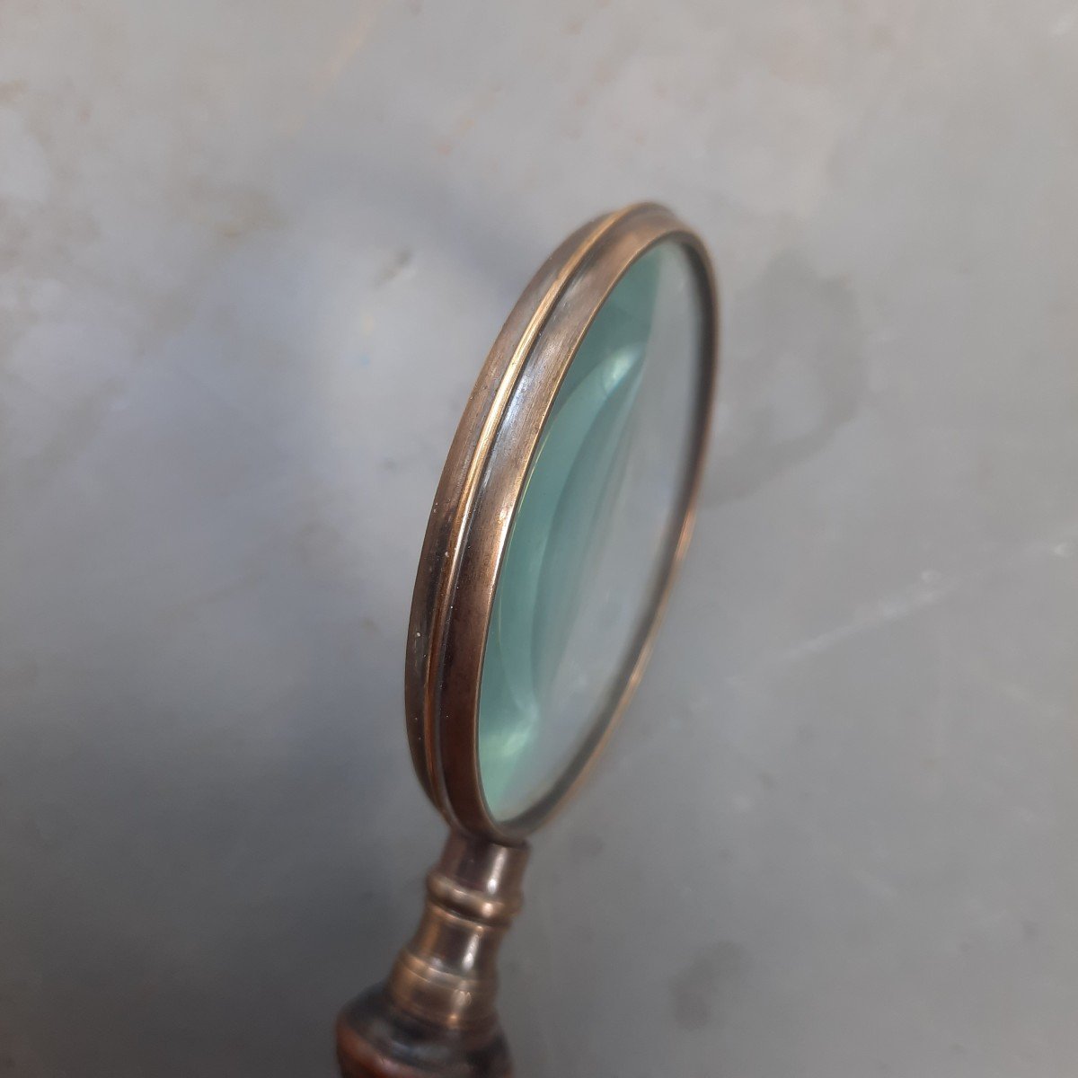 Hand Magnifying Glass Who Has Seen Others-photo-1