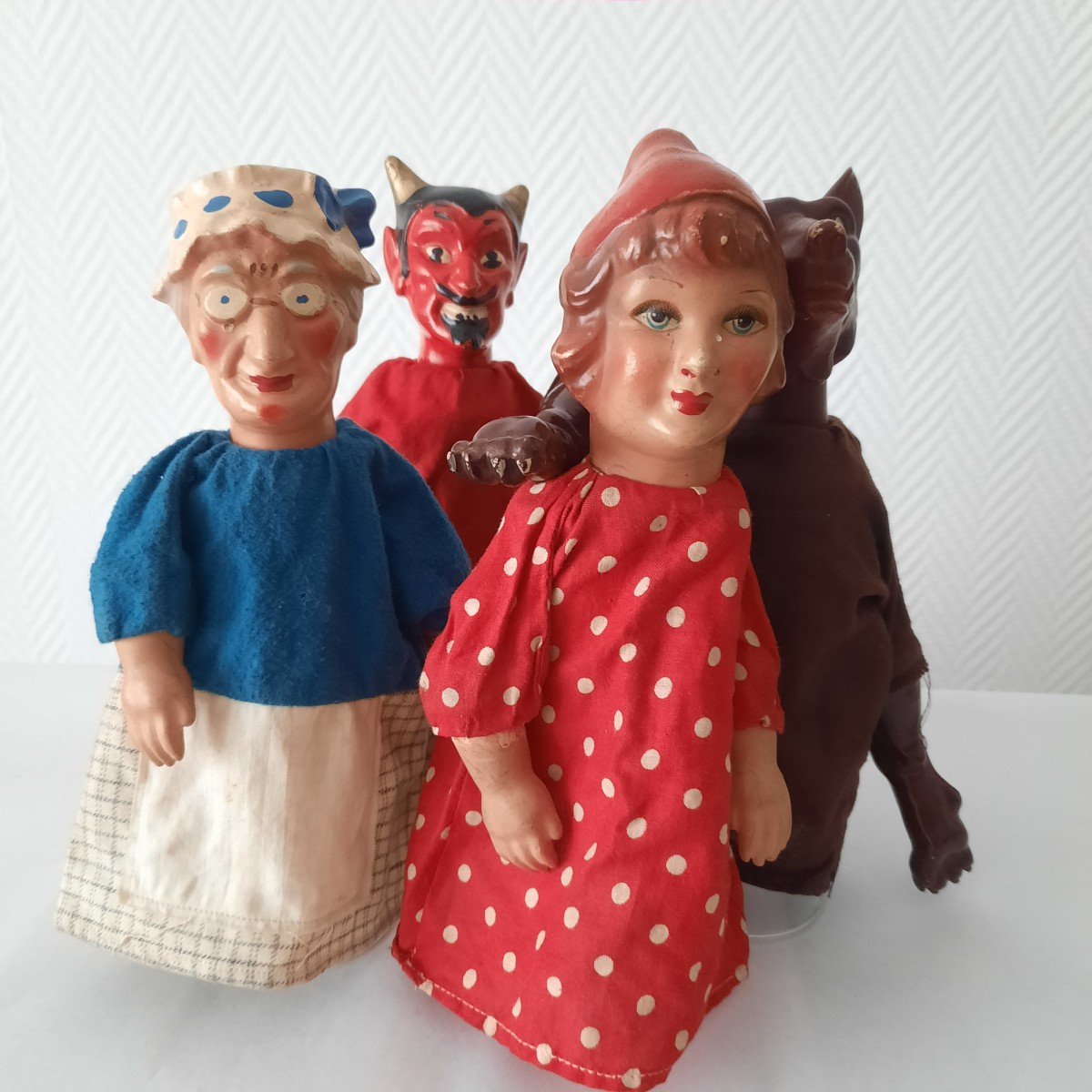 Le Loup, La Mère Grand, Le Diable Et Le Petit Chaperon Rouge Marionnettes Papier Mâché-photo-3