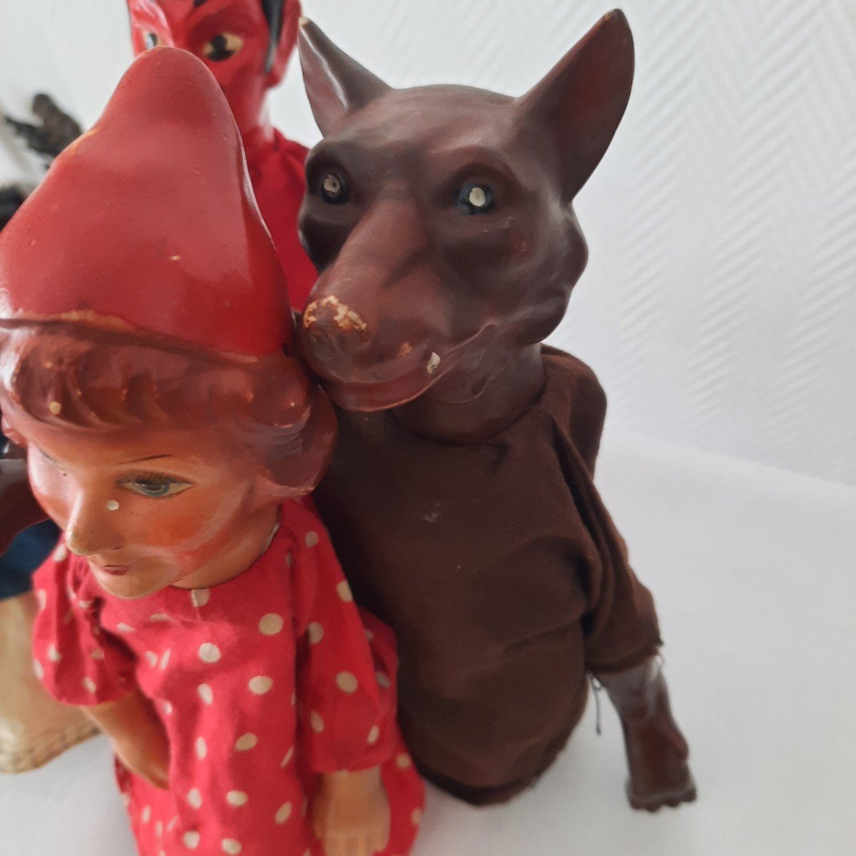 Le Loup, La Mère Grand, Le Diable Et Le Petit Chaperon Rouge Marionnettes Papier Mâché-photo-1