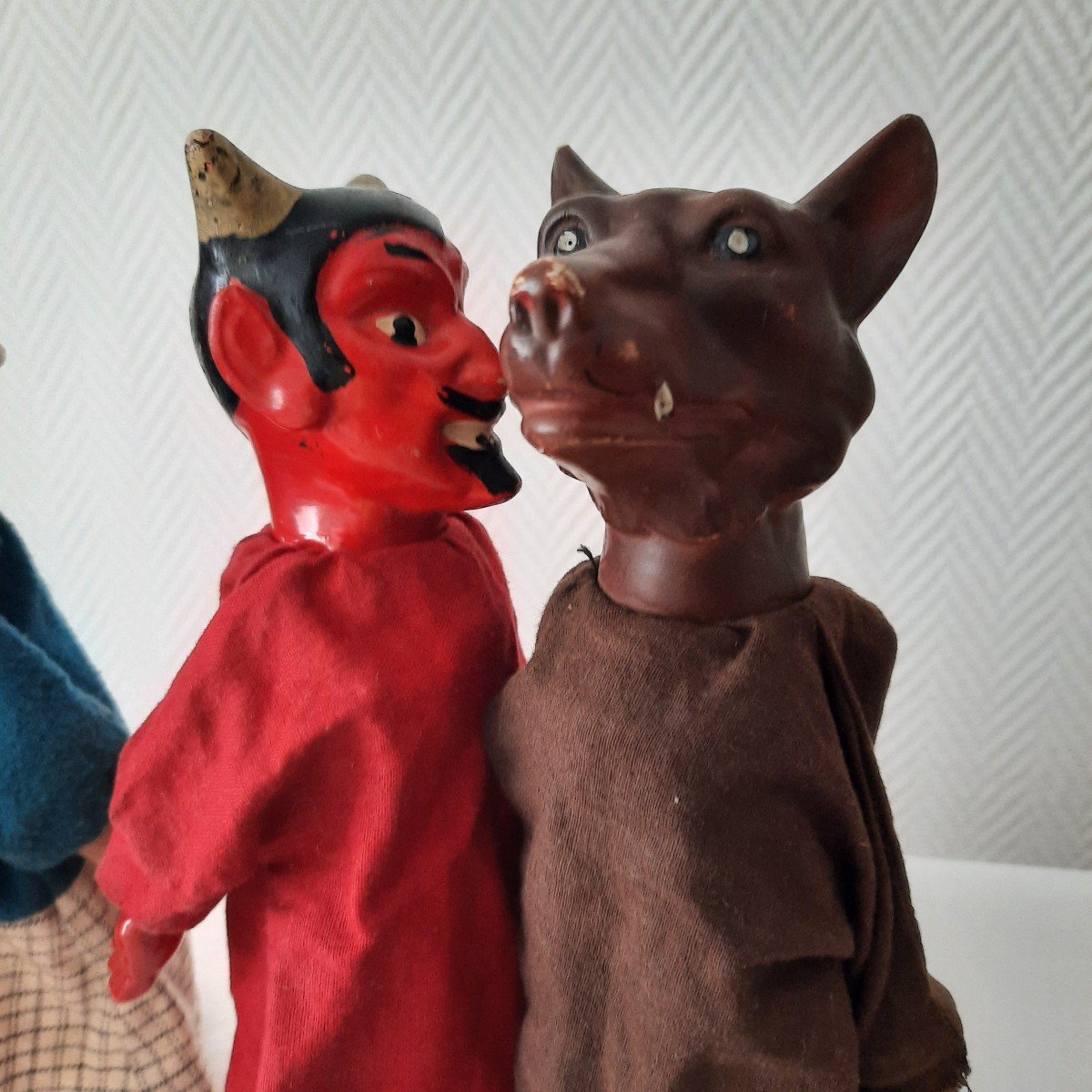 Le Loup, La Mère Grand, Le Diable Et Le Petit Chaperon Rouge Marionnettes Papier Mâché-photo-2