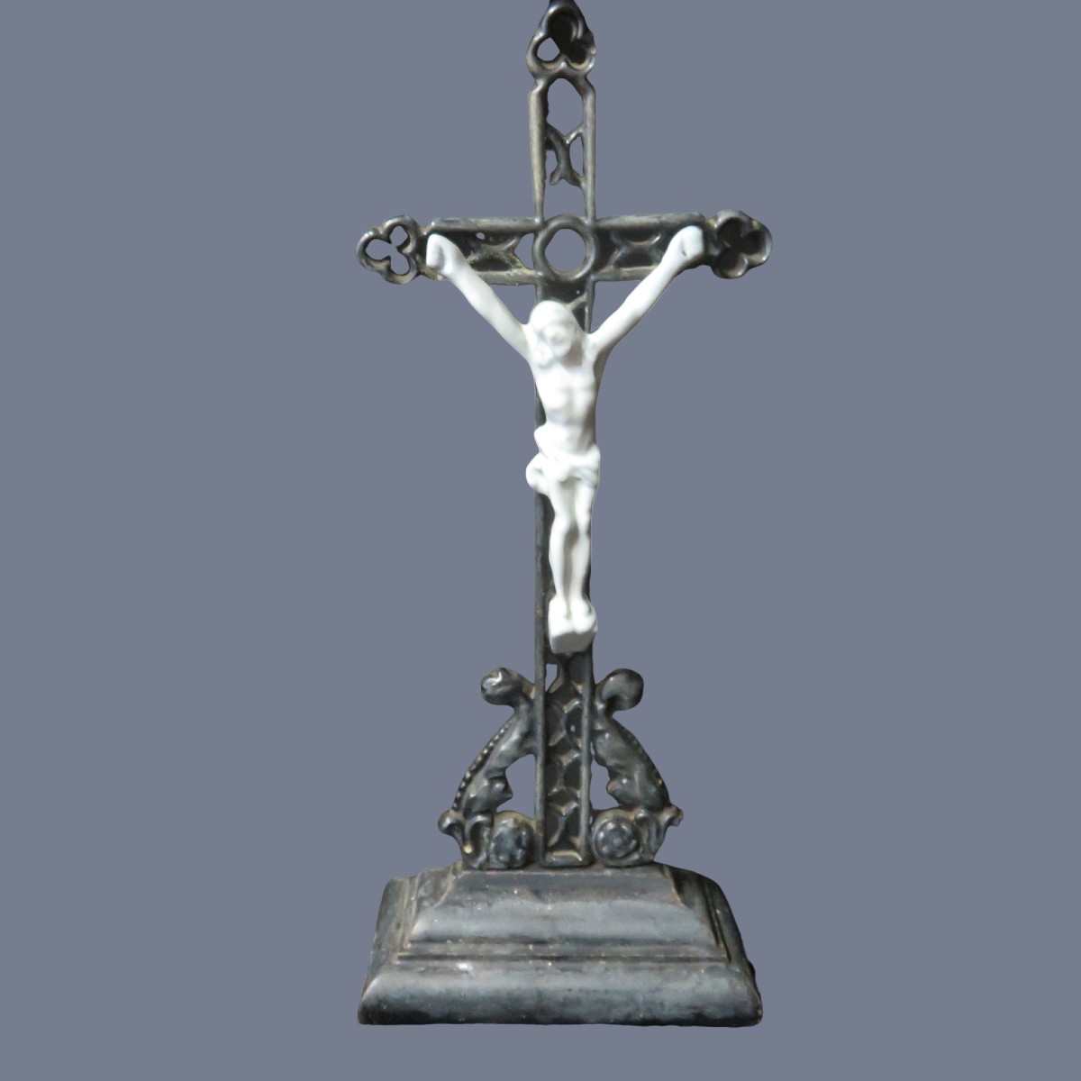 Crucifix Fonte  Emaillee  XIXe