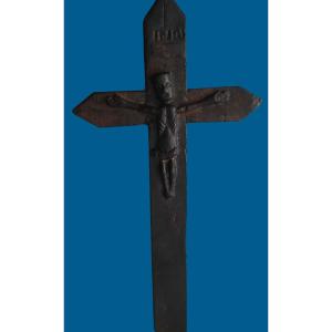 Crucifix Glaive Fonte De Fer