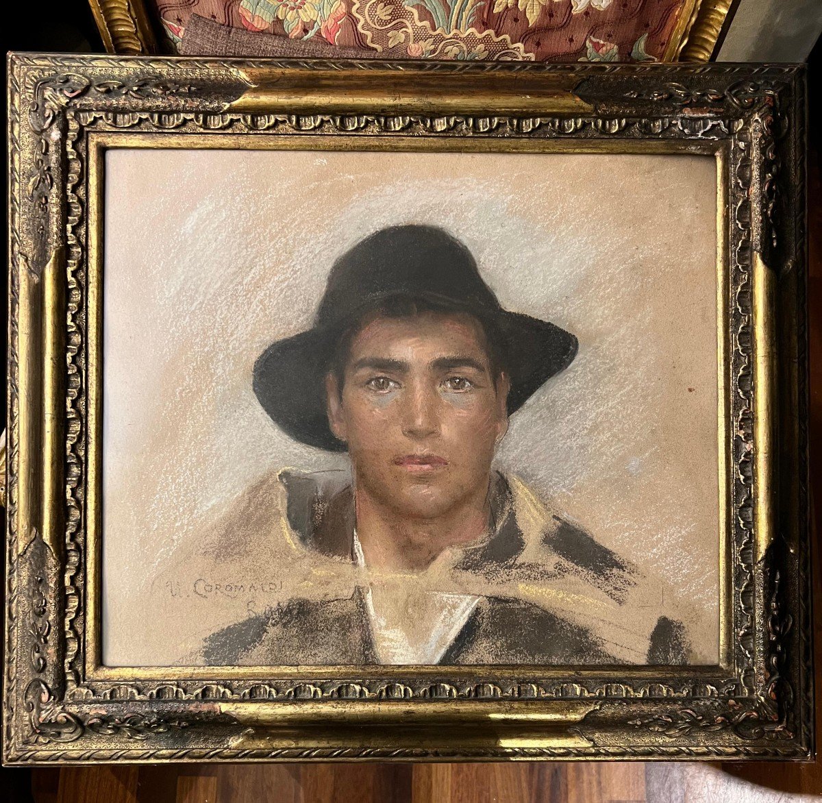 Portrait Au Pastel D’un Jeune Homme Signé "Umberto Coromaldi"