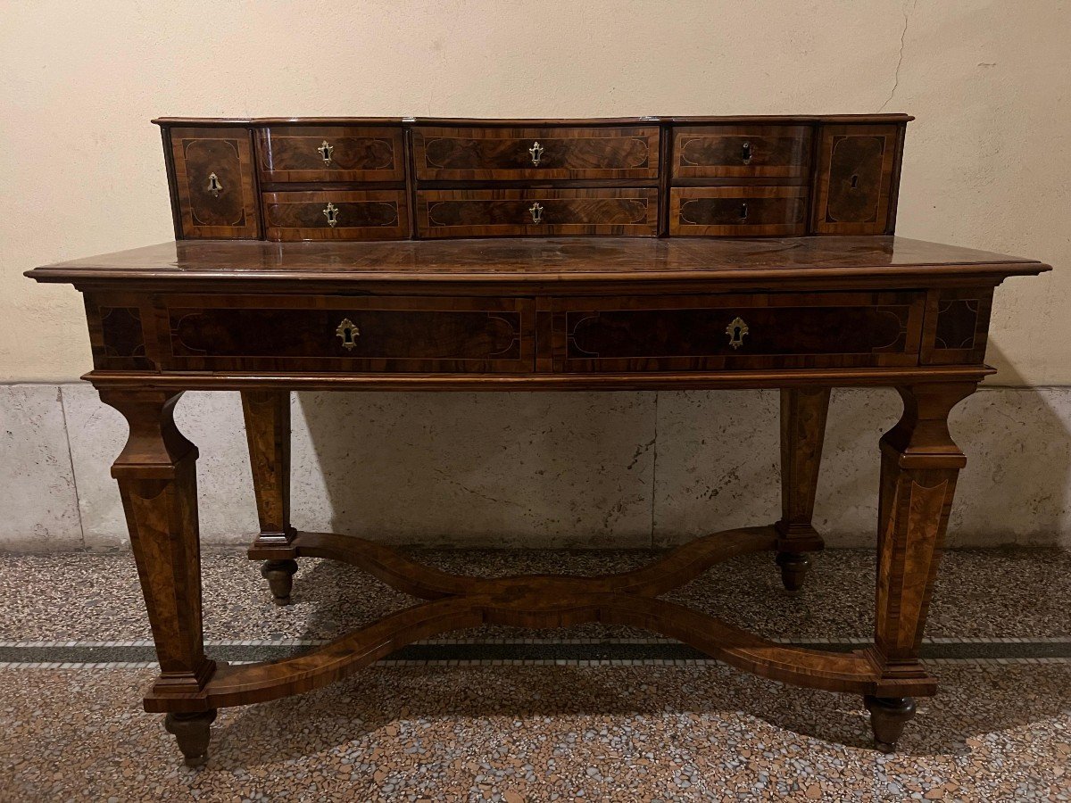 élégant Bureau San Filippo Plaqué En Ronce De Noyer, Rome, XVIIIe Siècle-photo-3