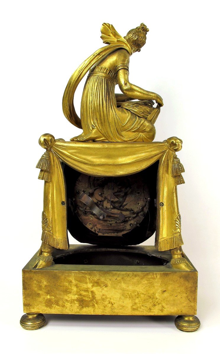 Pendule En Bronze Doré De Robert & Courvoisier, « Protection Maternelle »-photo-1