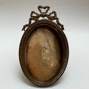 Photo Frame In Gilt Bronze Period XIX Eme Century.
