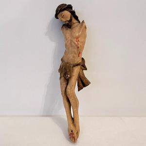 Sculpture , Corps d'Un Christ En Bois Polychrome .