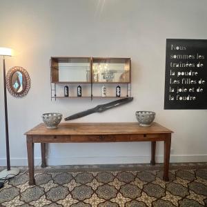 Oak Console, Narrow Table. 