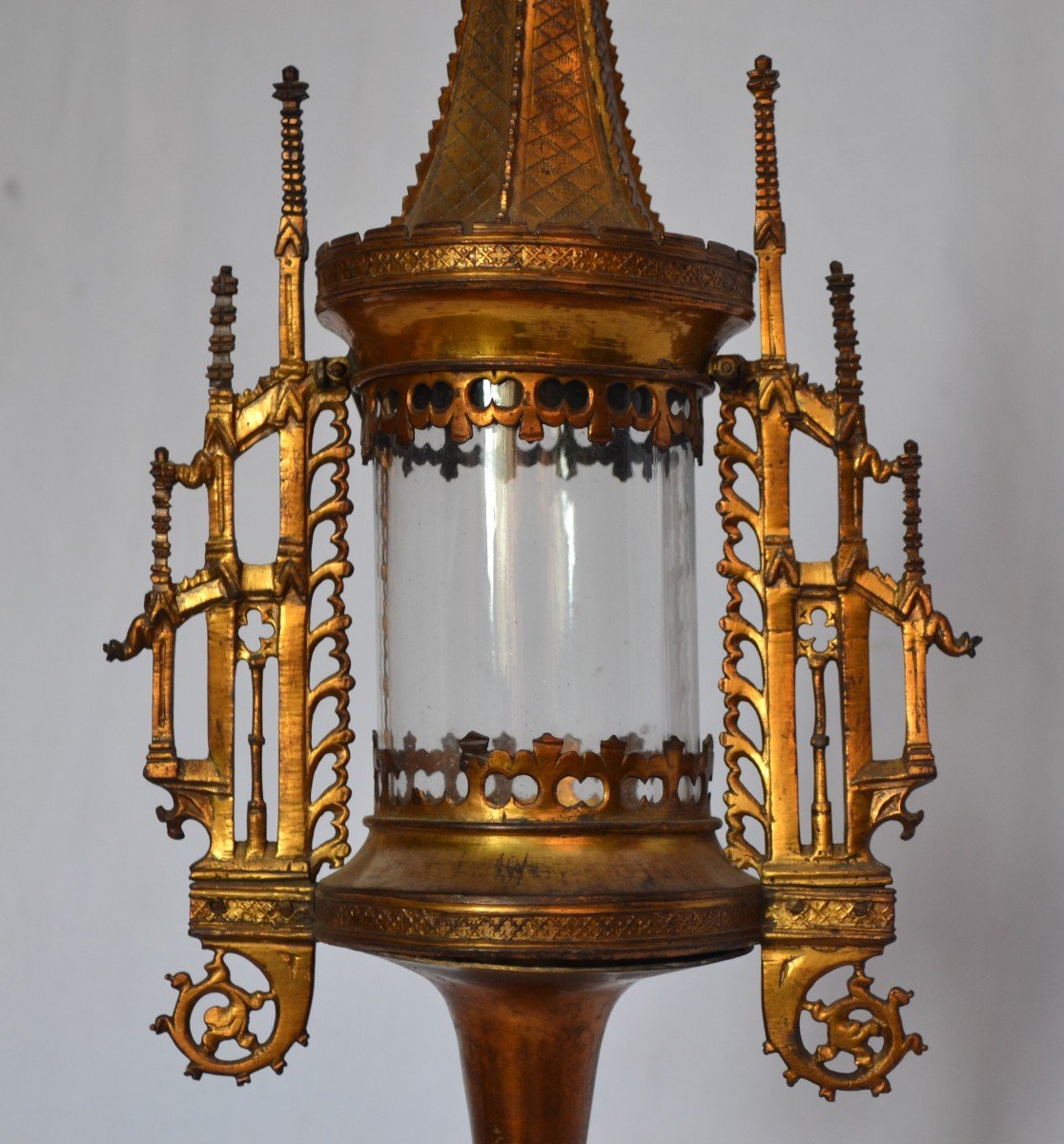 Monstrance en bronze et cuivre doré. France? 15° Siècle.