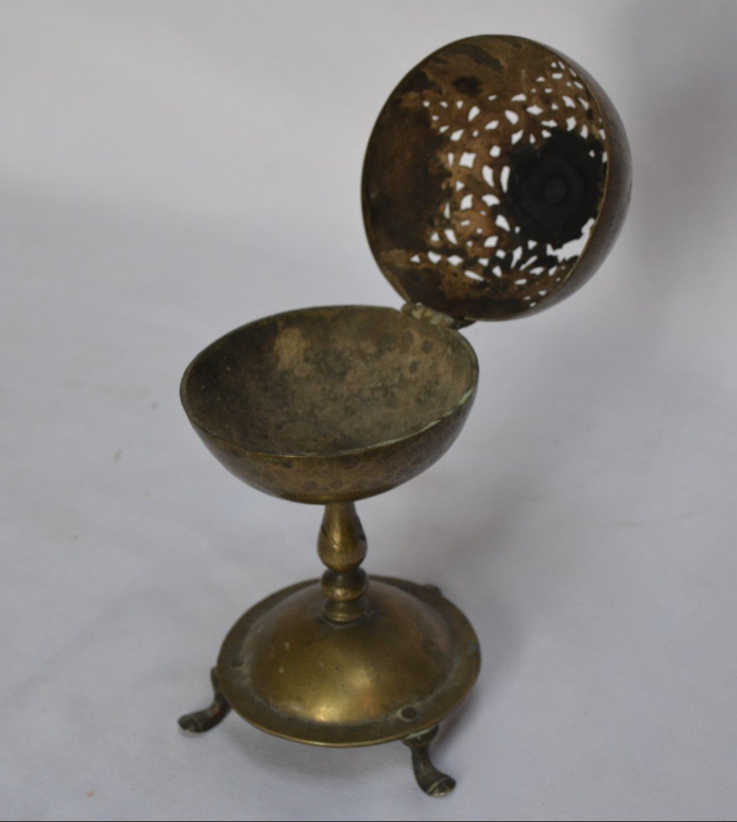 Bronze Tripod Perfume Burner. Islamic Art.-photo-3