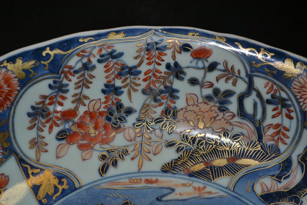 Grand Plat En Porcelaine De Style Imari.travail Japonais Fours d'Arita. Fin Du 17° Siècle.-photo-4