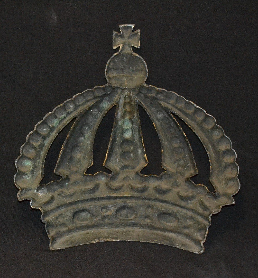 Facade Crown In Cast Bronze, Gilded With Leaf. Europe 19th Century Or Before.-photo-2