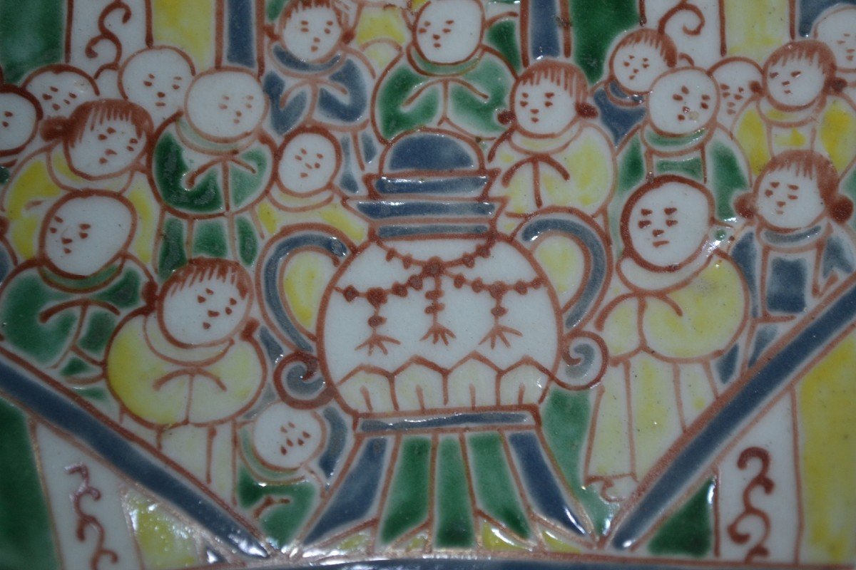 Arita Japan Porcelain Dish 18th Century. Guan-yin And The 100 Children.-photo-4