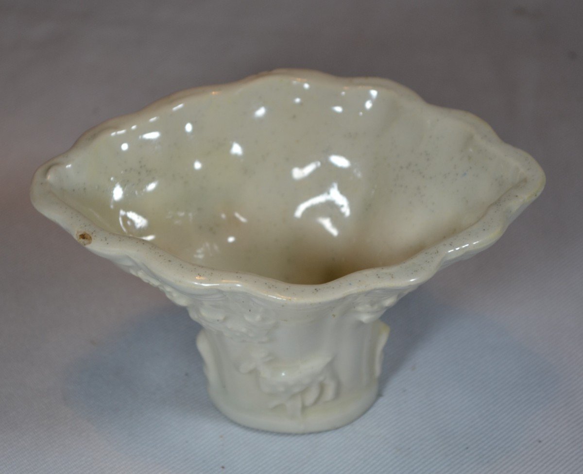 White Libatory Cup In Soft Porcelain. China 18th Century. Qing Dynasty.-photo-2