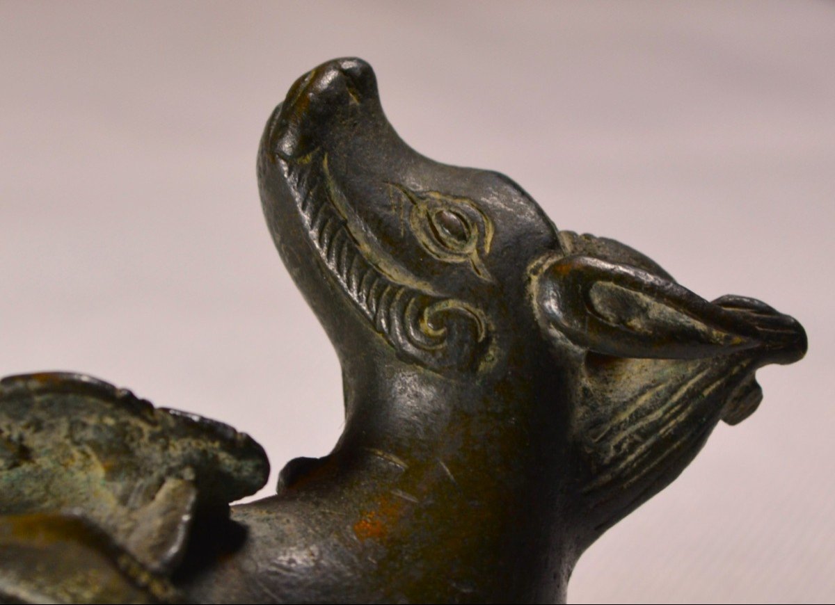 Kilin (unicorn) Cast Bronze Mirror Holder. Ancient China 13-16th Century.-photo-3