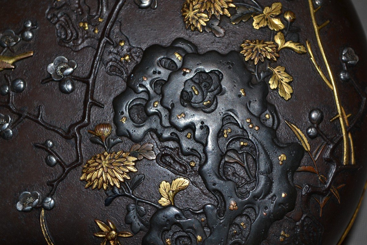 Iron Box Inlaid With Precious Metals. Japanese Work 19th Century.edo-meiji.-photo-1