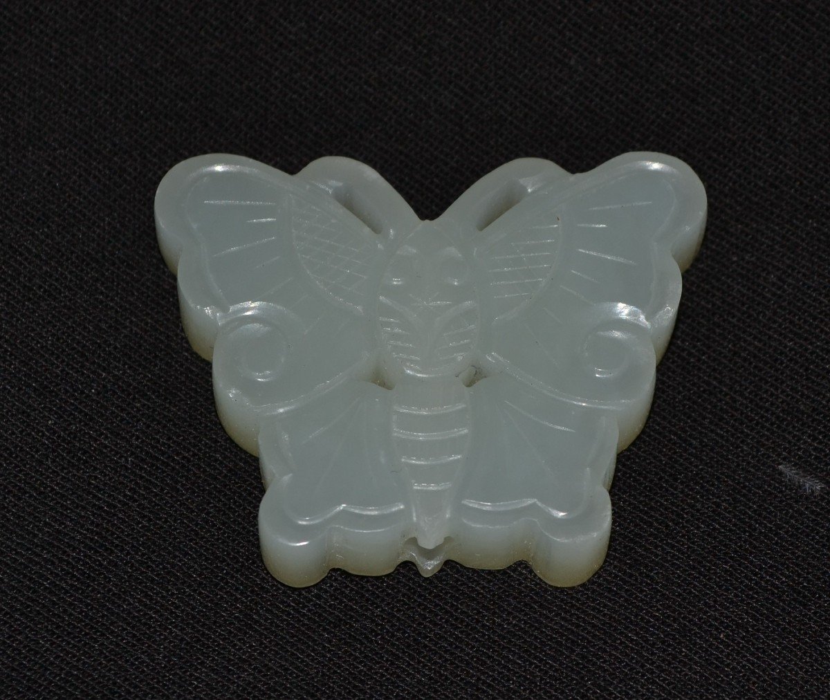 White Jade Butterfly Pendant Chinese Qing Dynasty.-photo-4