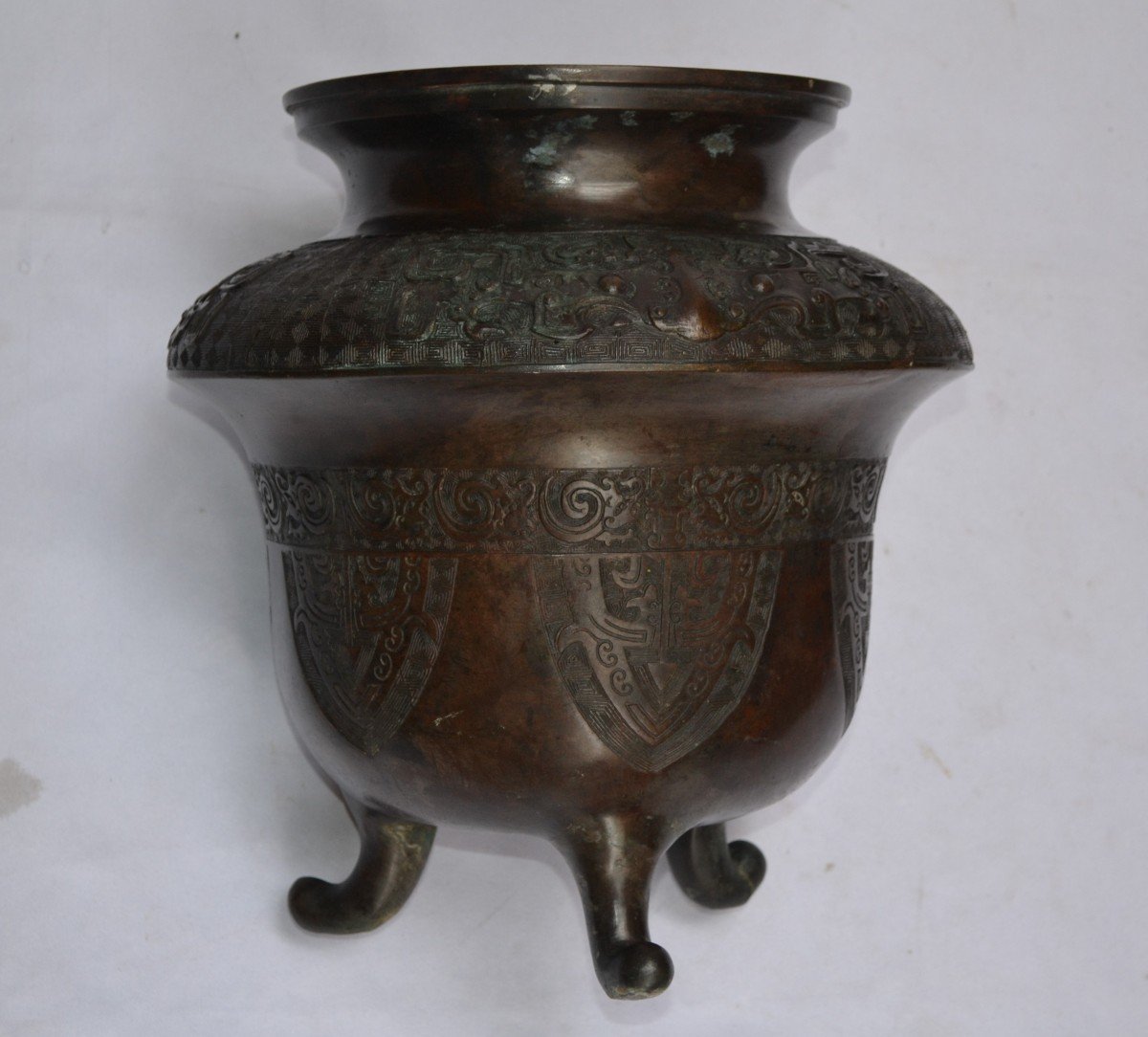 Large Tripod Incense Burner In Cast Bronze Inlaid With Silver 19th Century. Qing Or Edo.