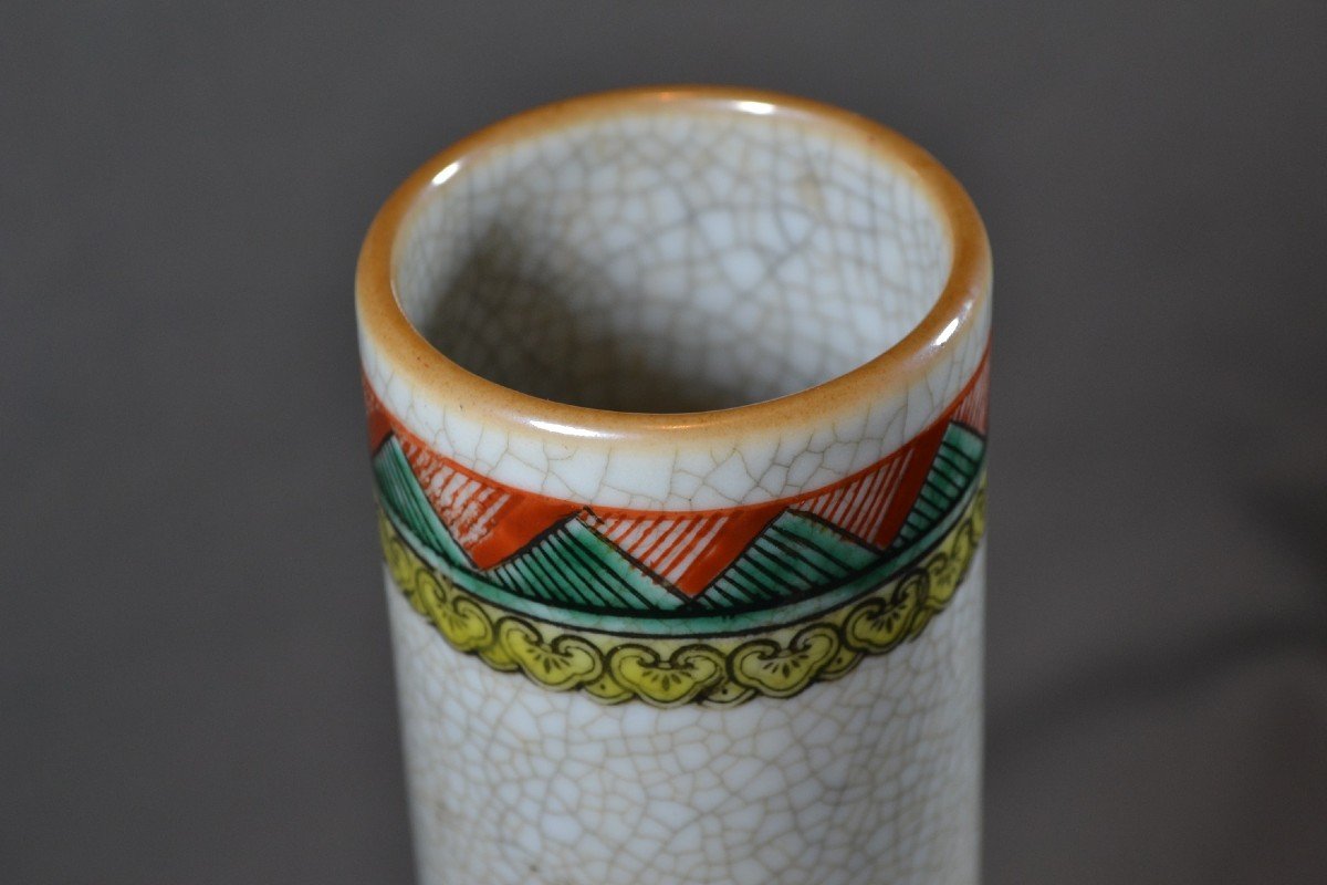 Vase En Porcelaine. Décor De Phoénix Sur Fond Craquelé Crême. Chine Ou Japon Vers 1900.-photo-2