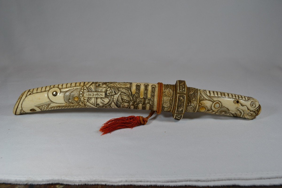 Japanese Carved Bone Dagger (tanto). Signed. Meiji Period. End Of 19th Century.-photo-2