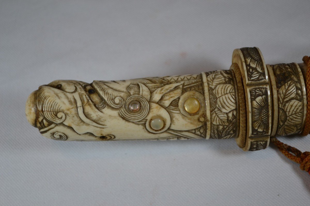 Japanese Carved Bone Dagger (tanto). Signed. Meiji Period. End Of 19th Century.-photo-1