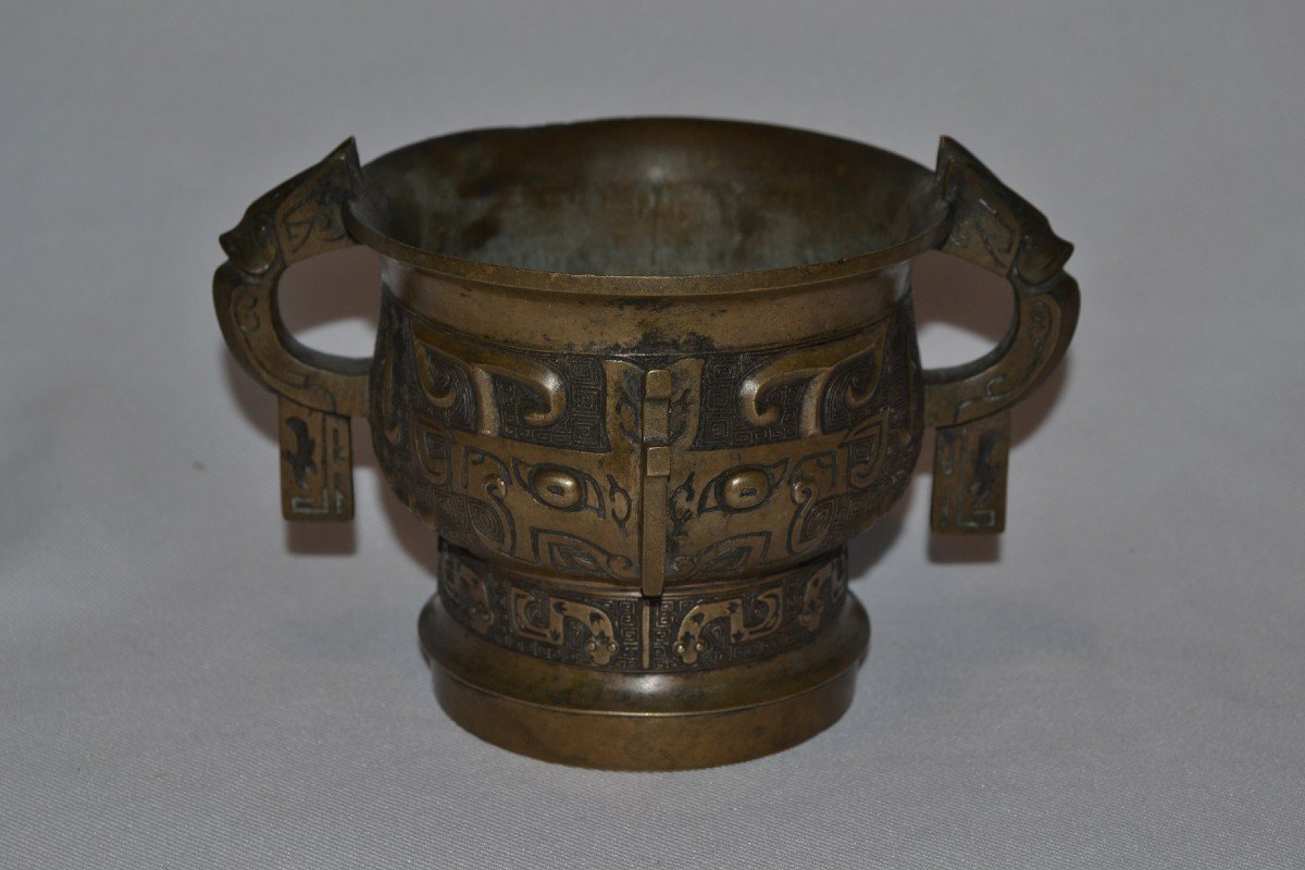 Chinese Cast Bronze Censer. Archaic Style Decor. China Qing Period.-photo-2