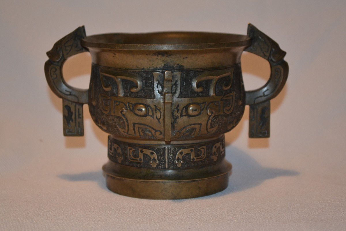 Chinese Cast Bronze Censer. Archaic Style Decor. China Qing Period.