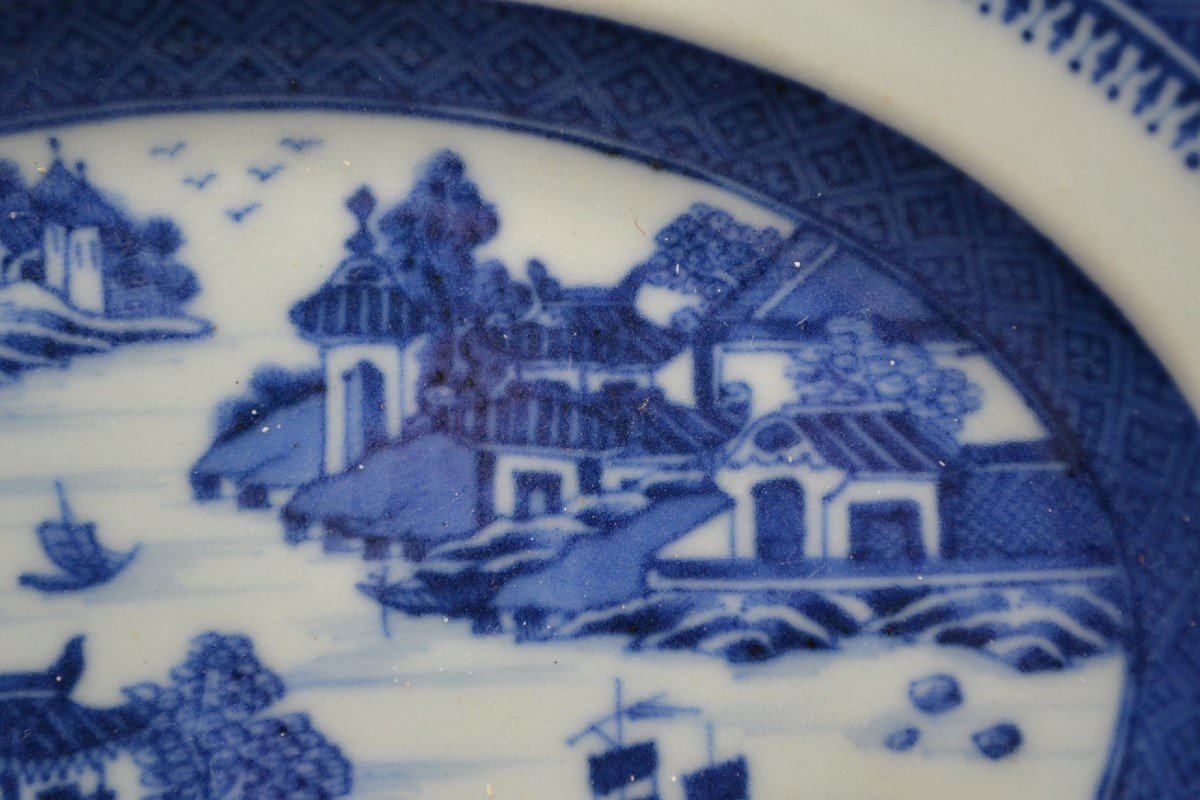 Petit Plat En Porcelaine Décoré En Bleu De Cobalt.chine Vers 1800.-photo-4