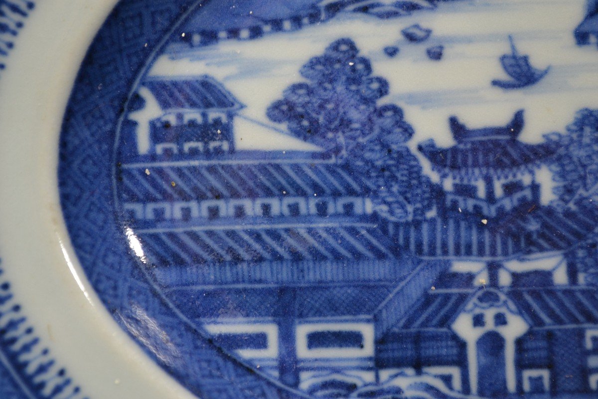 Petit Plat En Porcelaine Décoré En Bleu De Cobalt.chine Vers 1800.-photo-5