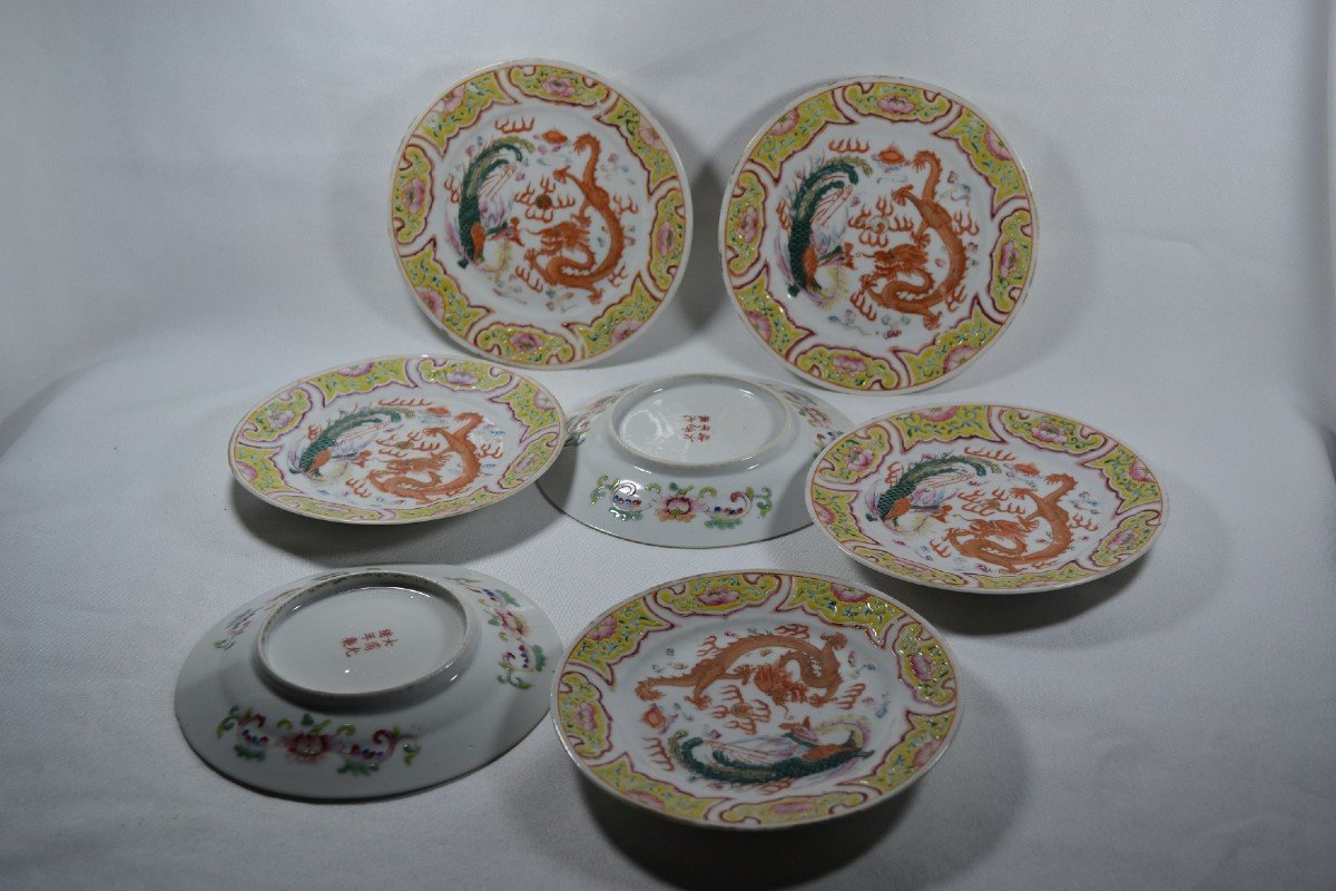 Plat En Porcelaine De Chine. Marque Et Période De Guangxu.fin  Du 19°siècle-photo-1